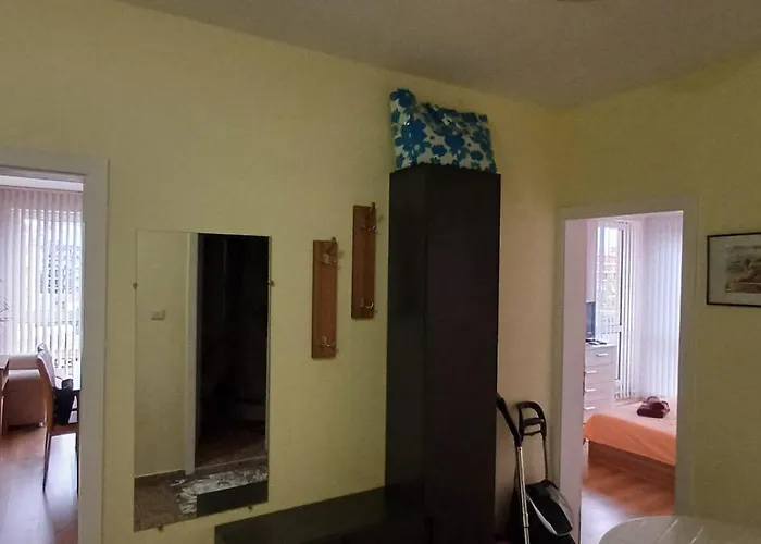 Reina Flores Park * Sunny Beach