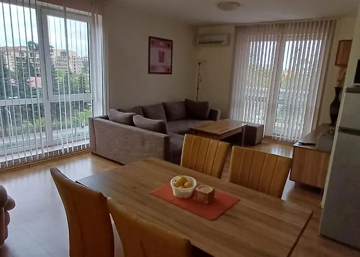 Reina Flores Park Apartament Sunny Beach