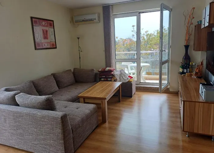 Reina Flores Park * Слънчев бряг